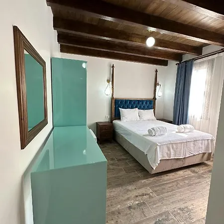 Ilia Butik Отель